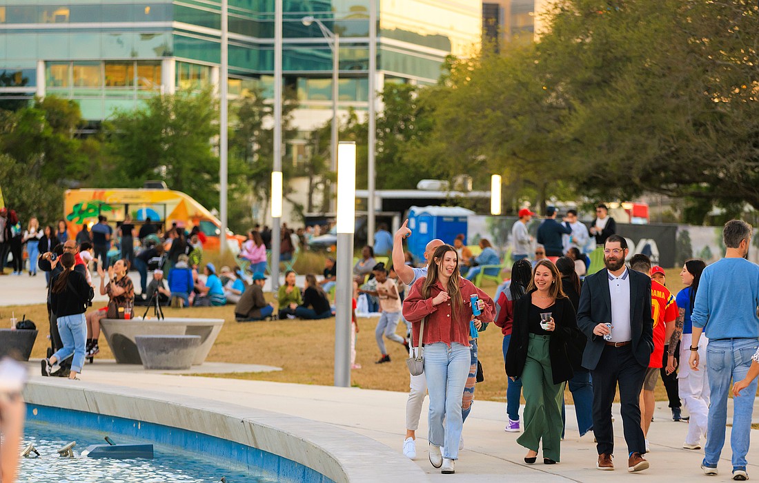 Downtown Vision Inc.’s Sip & Stroll event