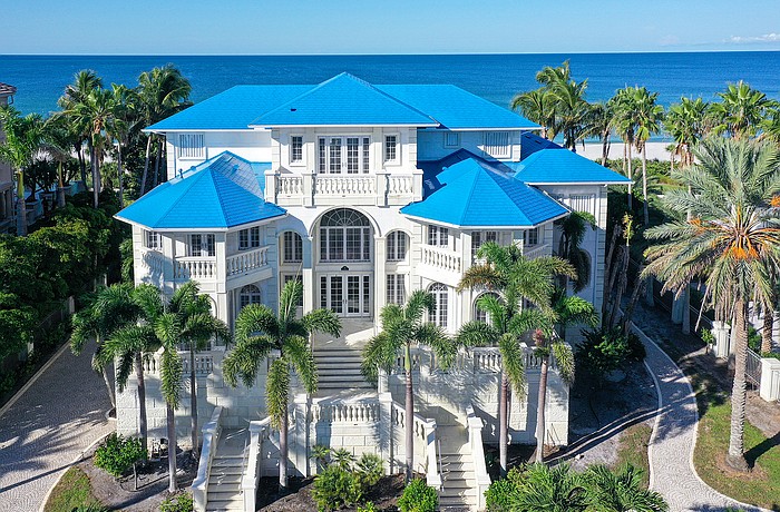 The home at 865 Longboat Club Road sold for $17.5 million. Built in 2001, it has six bedrooms, six-and-two-half baths, a pool and 9,328 square feet of living area.