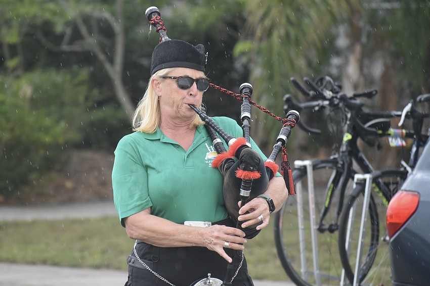 Leslie Jones plays the bagpipe.