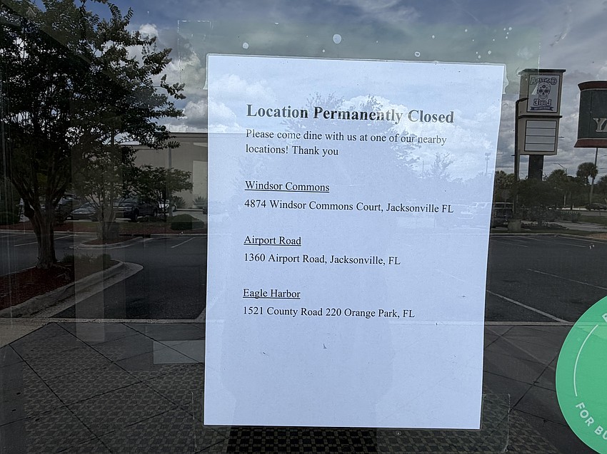 A sign at the Monument Road Ruby Tuesday says “Location Permanently Closed” and directs customers to nearby locations. A sign at the Monument Road Ruby Tuesday says “Location Permanently Closed” and directs customers to nearby locations.