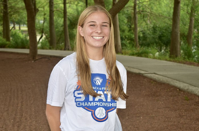 Annabella Cilioni wrapped her sophomore season with Sarasota High by placing 16th in the 3,200-meter relay and 18th in the 3,200-meter run at the FHSAA Class 4A track and field state championships.