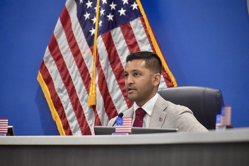 Commission Chair Tal Siddique is the one dissenting vote for transmittal.