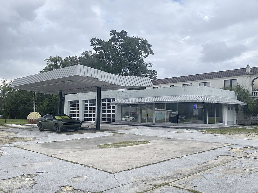 The Buoy seafood restaurant at 4323 Herschel St. was an adaptive reuse of a former service station, pictured here before renovation and construction on additions began. The property is at the northeast corner of Herschel Street and San Juan Avenue. The Buoy seafood restaurant at 4323 Herschel St. was an adaptive reuse of a former service station, pictured here before renovation and construction on additions began. The property is at the northeast corner of Herschel Street and San Juan Avenue.