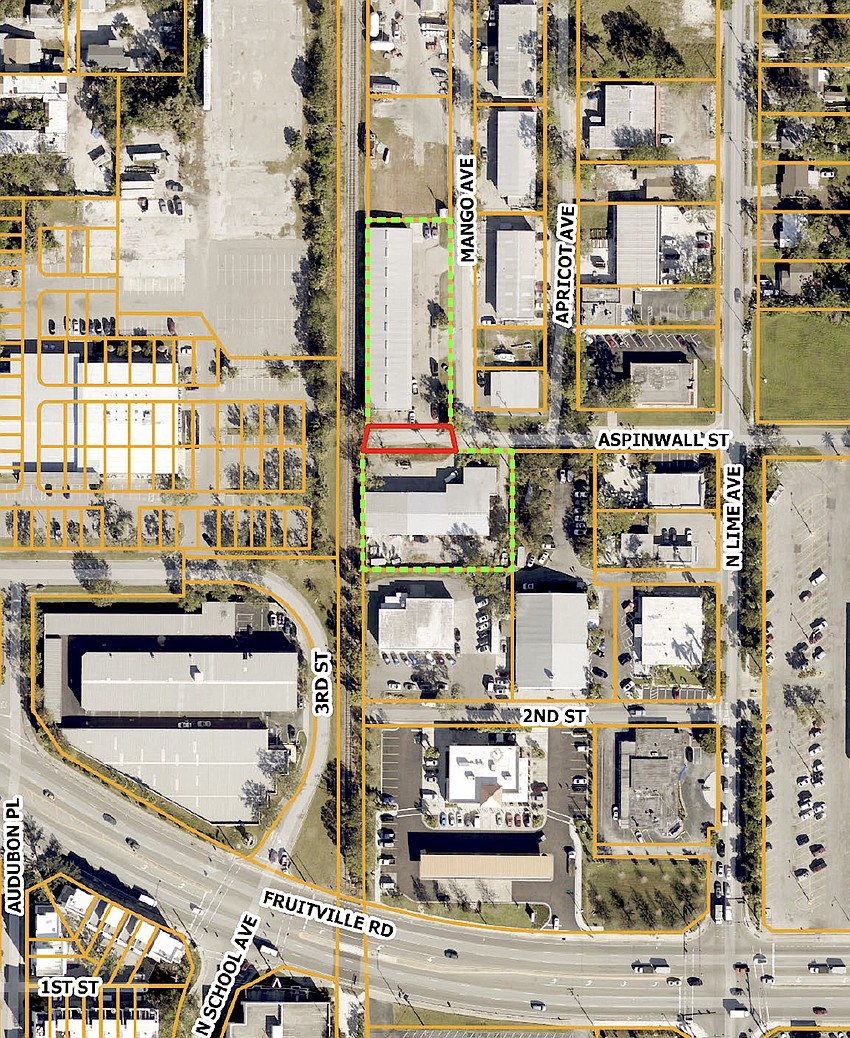 The Swift property at Aspinwall Street and Mango Avenue are outlined in green, the site of the alley right of way in red. The Swift property at Aspinwall Street and Mango Avenue are outlined in green, the site of the alley right of way in red.