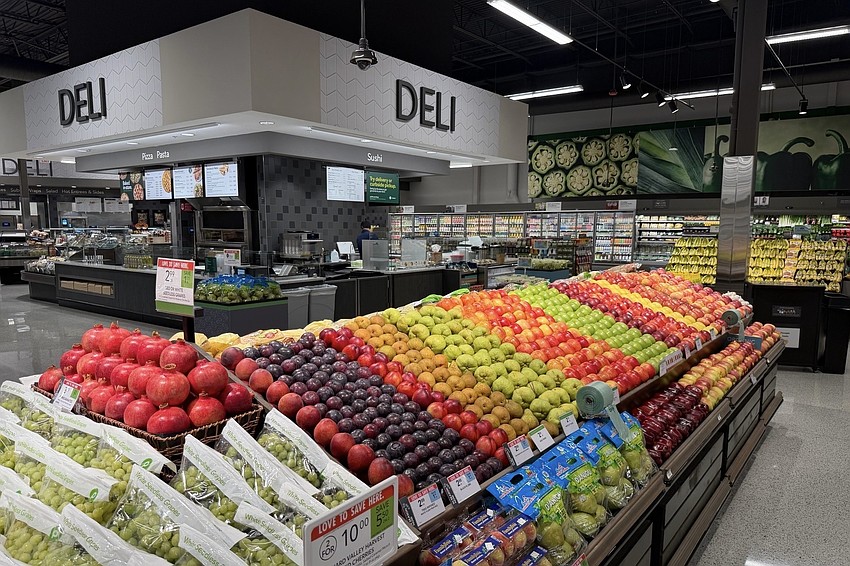 The Publix on State Road 64 and Uihlein Road is the 19th Publix to open in Manatee County.