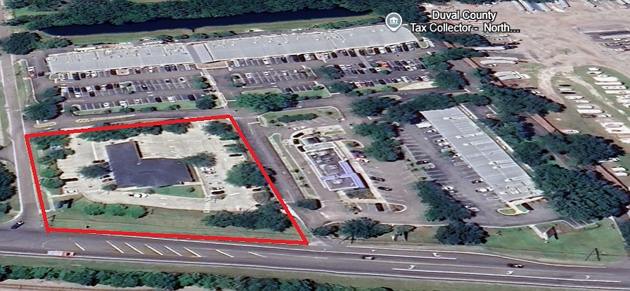 The owner of Main Street Place bought the VyStar Credit Union branch building in a move to consolidate ownership of the North Jacksonville property.