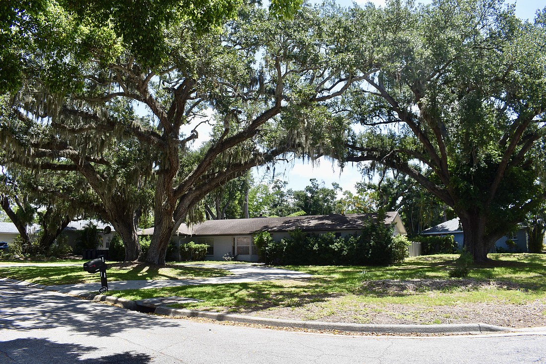 This house in Plantation Oaks is advertised on several booking platforms as sleeping up to 32 guests.