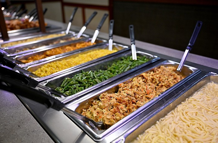 The lunch and dinner buffet at Der Dutchman is available from 11:45 a.m. to close. The breakfast buffet is offered from 7 to 11:15 a.m.