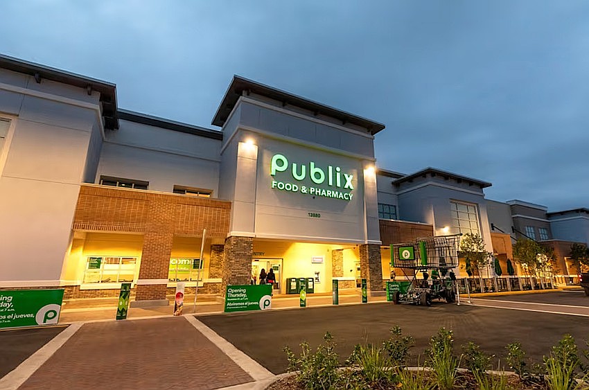 Publix Super Market will reenter the Fernandina Beach market with a 55,701-square-foot store featuring a wine bar, coffee and self-service hot bar.