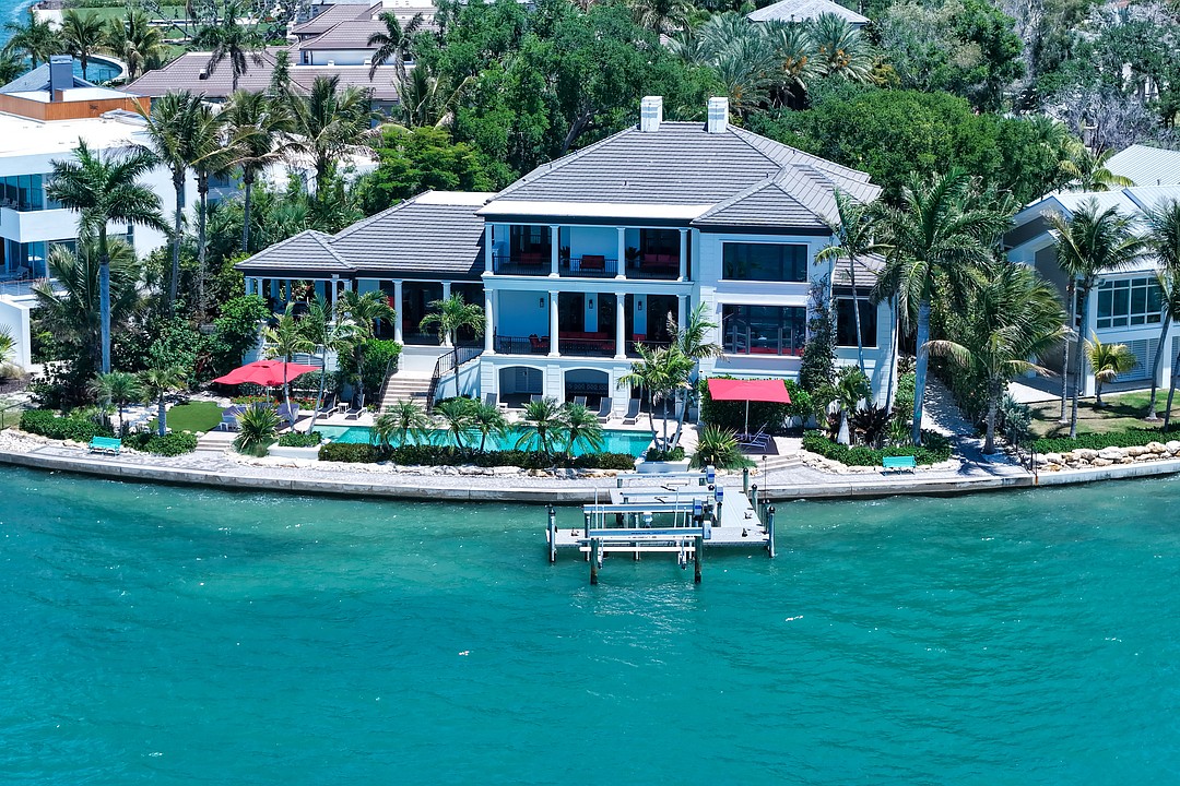 Sarasota waterfront house sells for $17M — nearly $2M below asking price