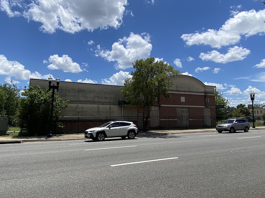 Cars exiting Interstate 10 onto Union Street pass the derelict Sax Seafood & Grill at 816 W. Union St. The Downtown Investment Authority is seeking to demolish the long-vacant building.