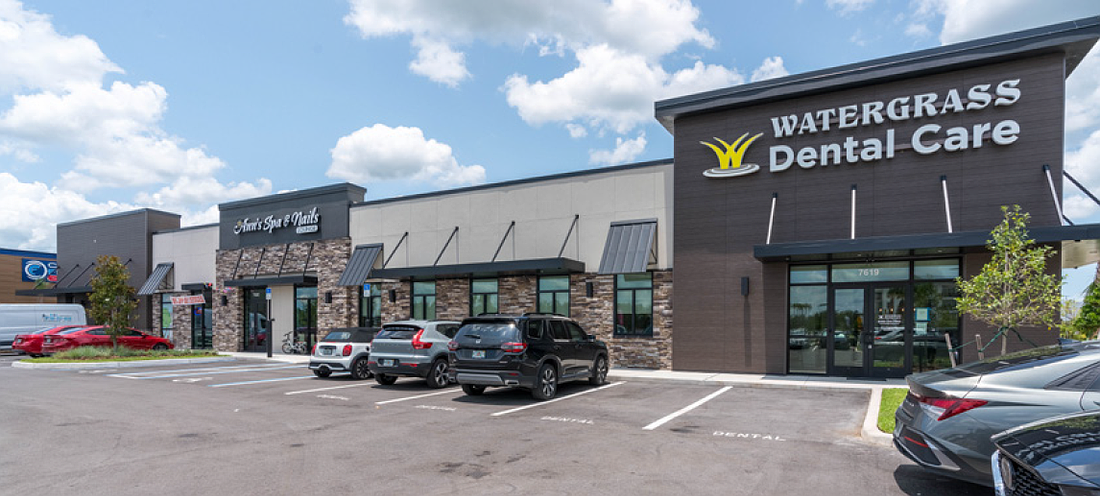 A three-tenant retai strip on Triumph Ridge Point in Wesley Chapel has solld.