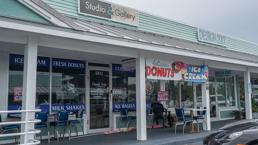 Elegant Lady Cheesecake Parlor has closed. Elegant Lady Cheesecake Parlor has closed.
