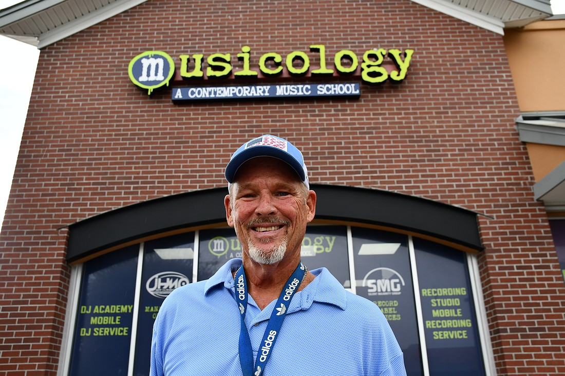 Jeff Hanson discovered Creed and handled major musicians and bands, including Sevendust, Alter Bridge and Paramore.